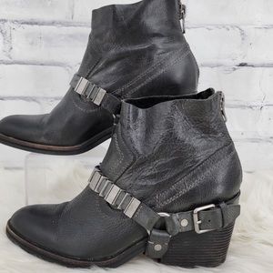 Dolce Vita Teyla Leather Booties